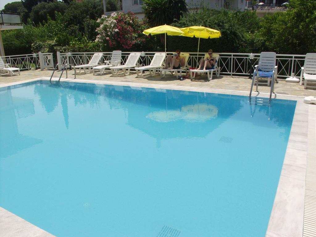 Dimitra Apartments G Гувія Екстер'єр фото