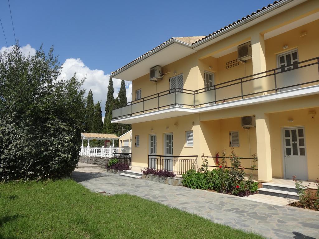 Dimitra Apartments G Гувія Екстер'єр фото